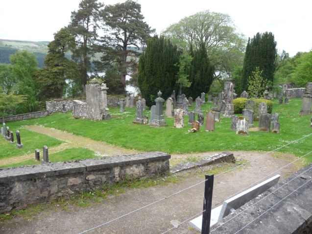 Entrance down into the cemetary